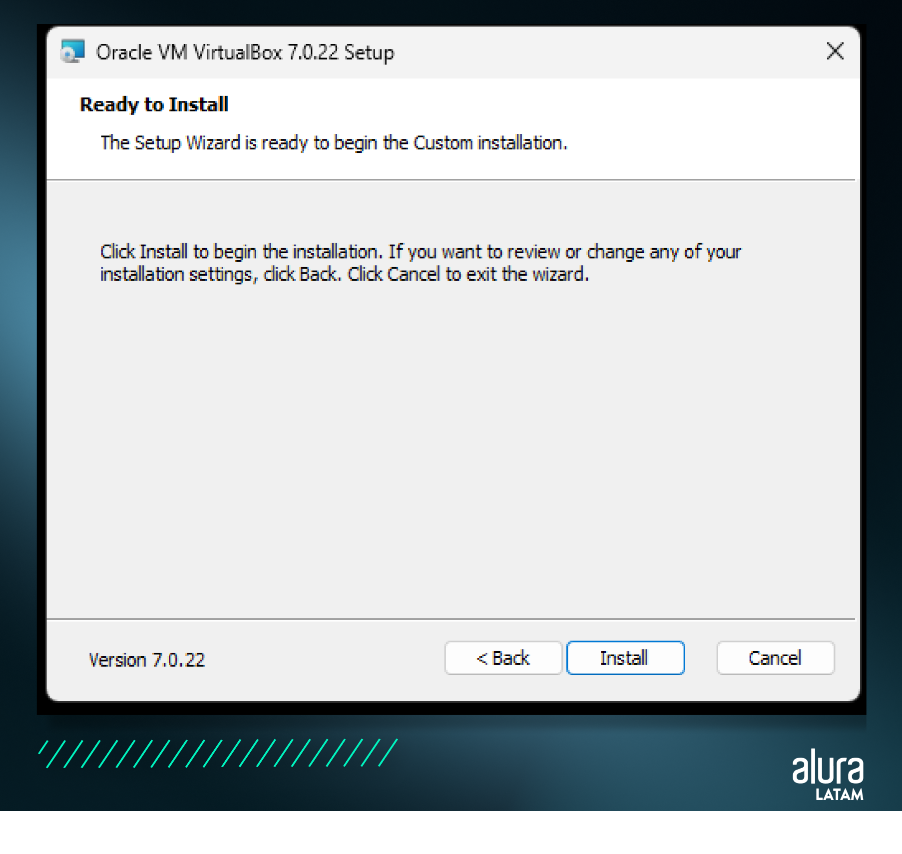 Paso 6 - descripción de imagen: Captura de pantalla muestra la sección Custom Setup del instalador de Oracle VM VirtualBox 7.0.22. En esta etapa, el usuario puede seleccionar si termina la instalación de VirtualBox o vuelve a los pasos anteriores de la instalación, además tiene la opción de cancelar. Las tres opciones están en forma de botón en la esquina inferior derecha.